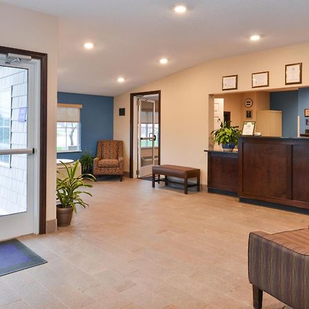 Americas Best Value Inn & Suites St Clairsville Wheeling St. Clairsville Esterno foto