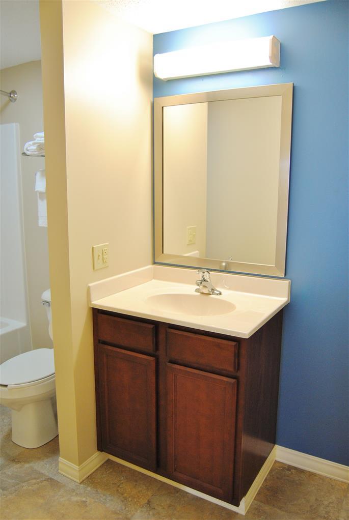 Americas Best Value Inn & Suites St Clairsville Wheeling St. Clairsville Esterno foto