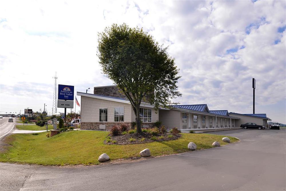 Americas Best Value Inn & Suites St Clairsville Wheeling St. Clairsville Esterno foto