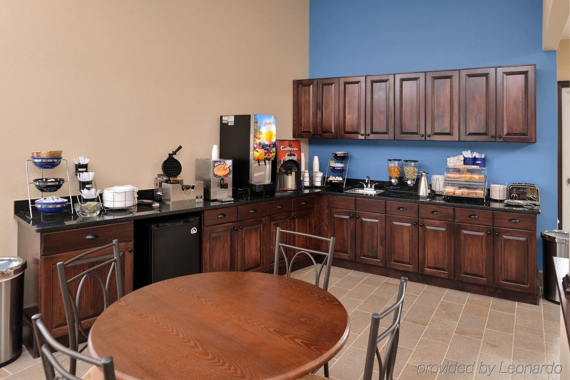 Americas Best Value Inn & Suites St Clairsville Wheeling St. Clairsville Esterno foto