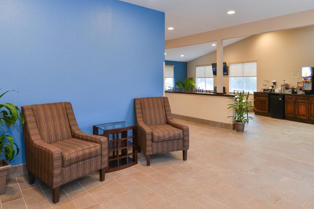 Americas Best Value Inn & Suites St Clairsville Wheeling St. Clairsville Esterno foto
